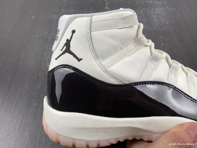 80% Off Sale Air AR0715-101 Jordan 11 WMNS Neapolitan 0515